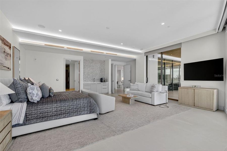 Furnished interior view inside a new home in , Longboat Key (Image 20).