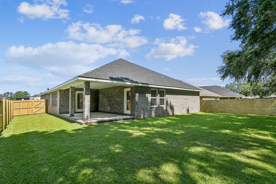Representative exterior details of a home built from the The Ruby by Herbst Homes in Buckeyes Landing, Navarre (Image 37).
