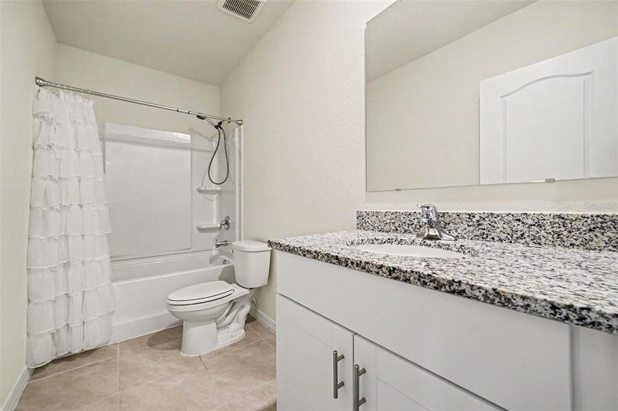 Furnished interior view inside a new home in , Edgewater (Image 27).