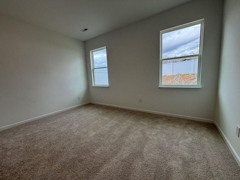 Spacious, unfurnished interior of a new home in CraigStone, Woodruff (Image 10).