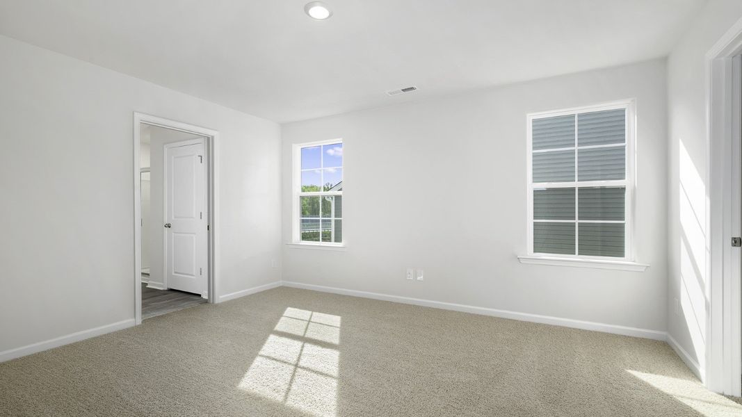 Spacious, unfurnished interior of a new home in Hunter Hill, Rocky Mount (Image 20).