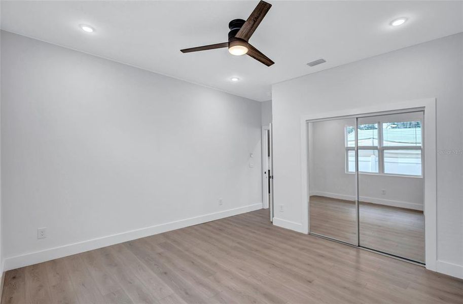 Spacious, unfurnished interior of a new home in , St. Petersburg (Image 24). Spacious, unfurnished interior of a new home in , St. Petersburg (Image 24).