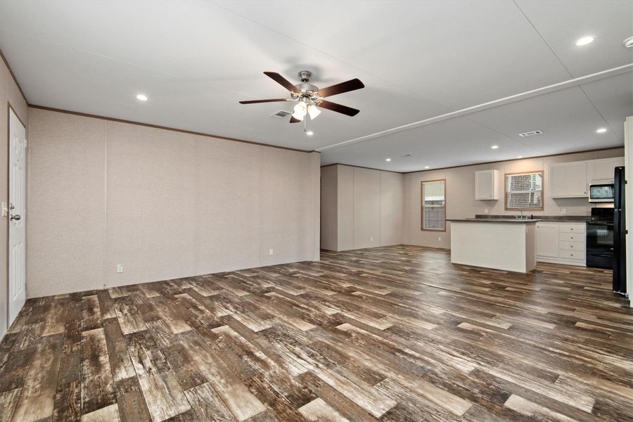 Spacious, unfurnished interior of a new home in , Magnolia (Image 29).