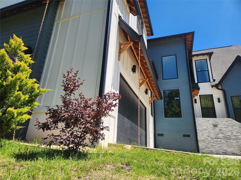 Exterior details and patio area of a home in , Sherrills Ford (Image 4).