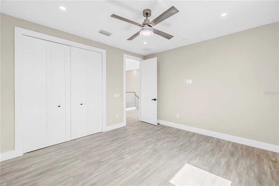 Spacious, unfurnished interior of a new home in , St. Petersburg (Image 44). Spacious, unfurnished interior of a new home in , St. Petersburg (Image 44).