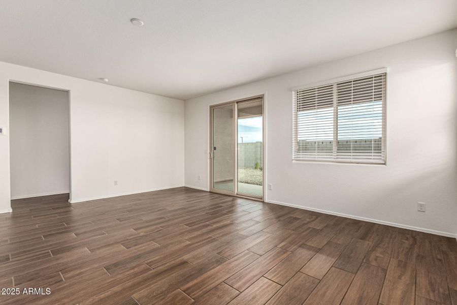 8 - Soft Wind 8 - Soft Wind