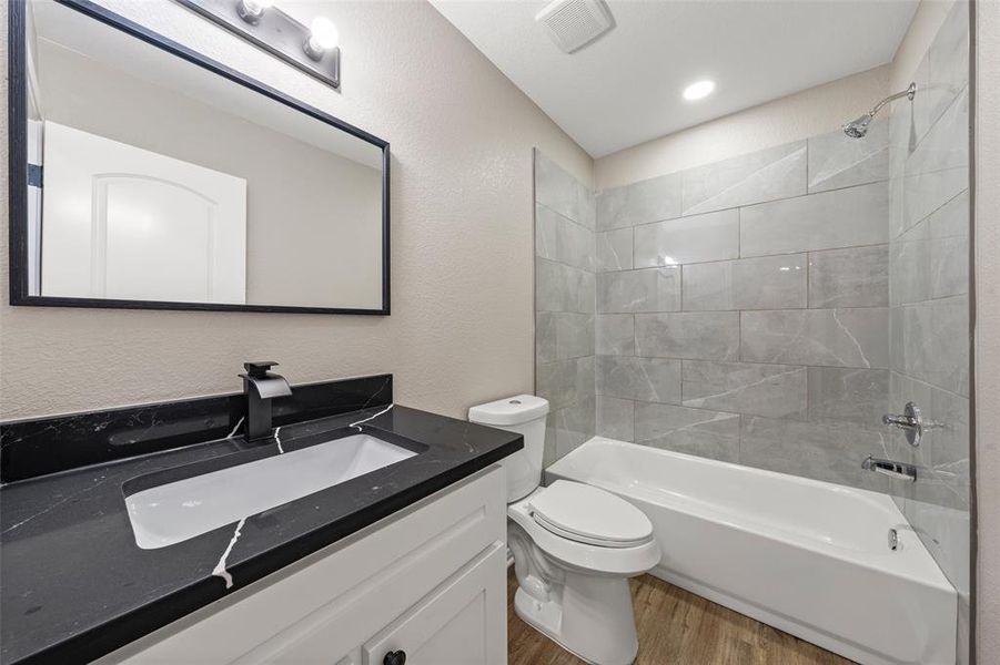 Furnished interior view inside a new home in , Waco (Image 5).