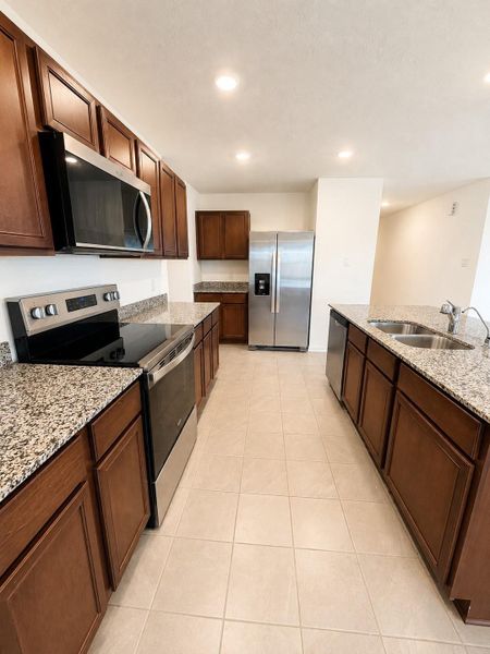 Furnished interior view inside a new home in , Texas City (Image 5).