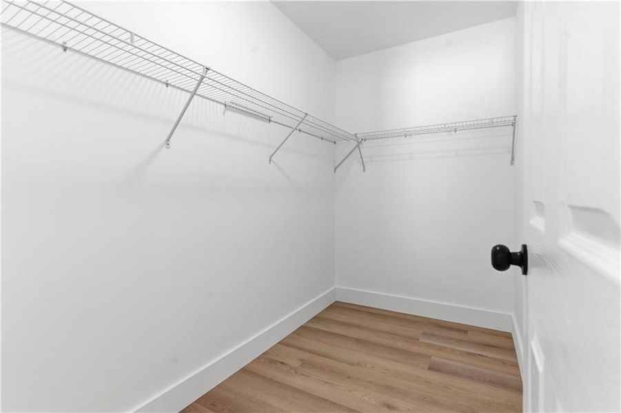 Spacious, unfurnished interior of a new home in , Cartersville (Image 11).