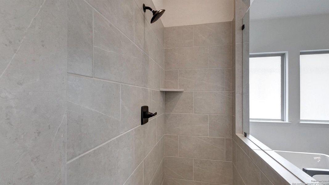 Furnished interior view inside a new home in Ranches At Creekside 55', Boerne (Image 6). Furnished interior view inside a new home in Ranches At Creekside 55', Boerne (Image 6).