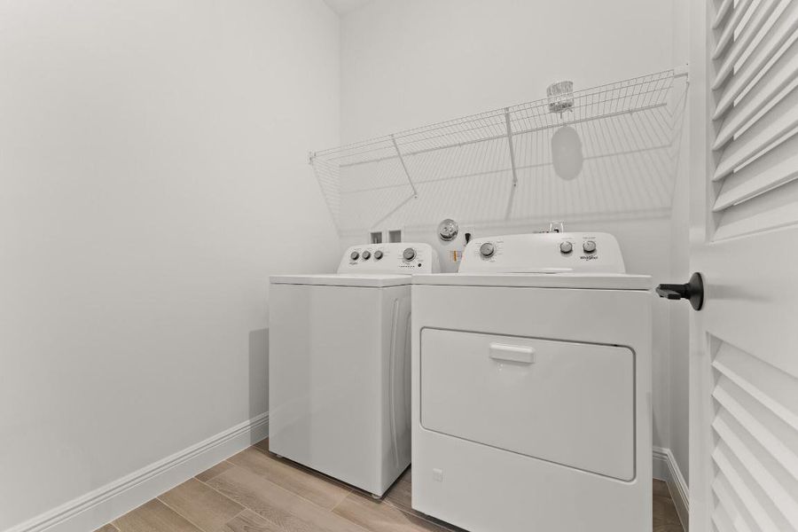 US_SEF_GLORIOSA_LOT 86_laundry