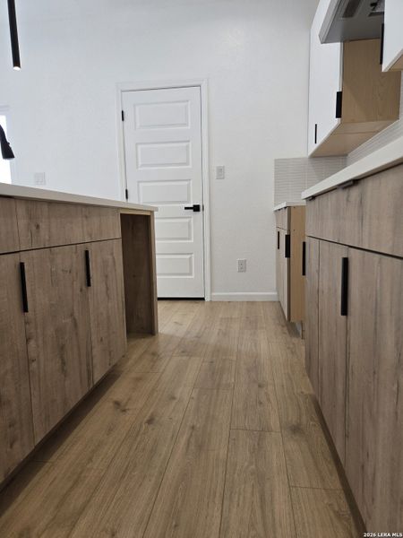 Spacious, unfurnished interior of a new home in , San Antonio (Image 26).