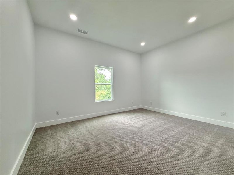 Spacious, unfurnished interior of a new home in , Fort Worth (Image 23).