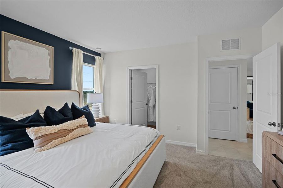 Furnished interior view inside a new home in , Davenport (Image 15).