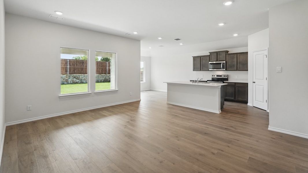 Spacious, unfurnished interior of a new home in Waverly Estates, Josephine (Image 33).