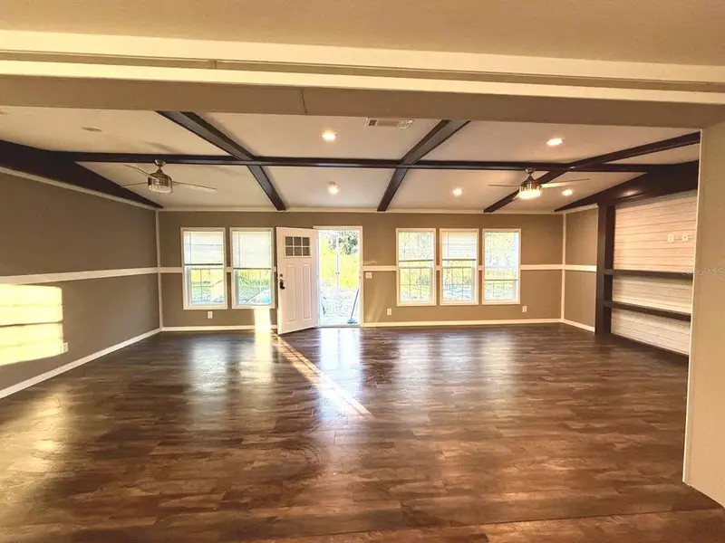 Spacious, unfurnished interior of a new home in , Thonotosassa (Image 7). Spacious, unfurnished interior of a new home in , Thonotosassa (Image 7).