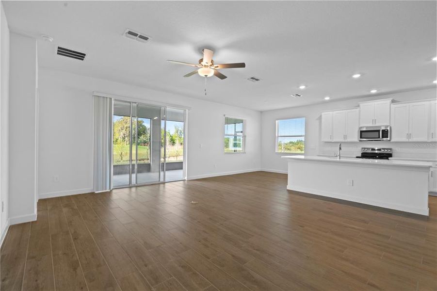 Spacious, unfurnished interior of a new home in , San Antonio (Image 16). Spacious, unfurnished interior of a new home in , San Antonio (Image 16).