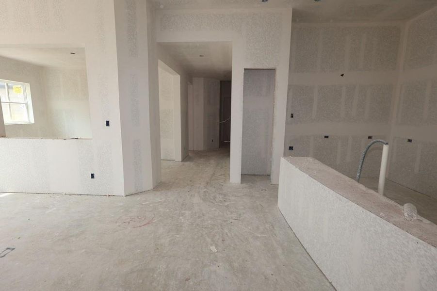 Spacious, unfurnished interior of a new home in ARTAVIA 45' Homesites, Conroe (Image 17).