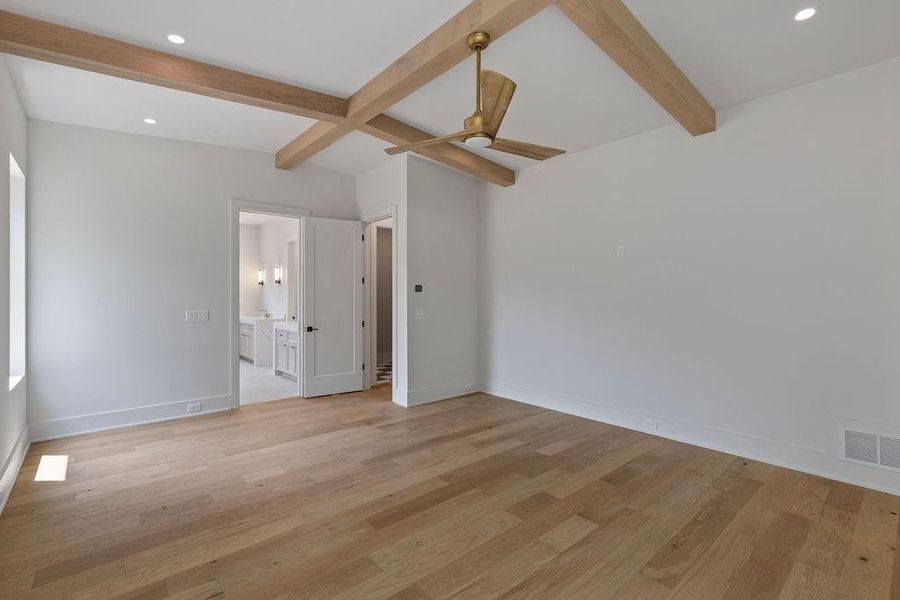 Spacious, unfurnished interior of a new home in Aster, Roswell (Image 84).