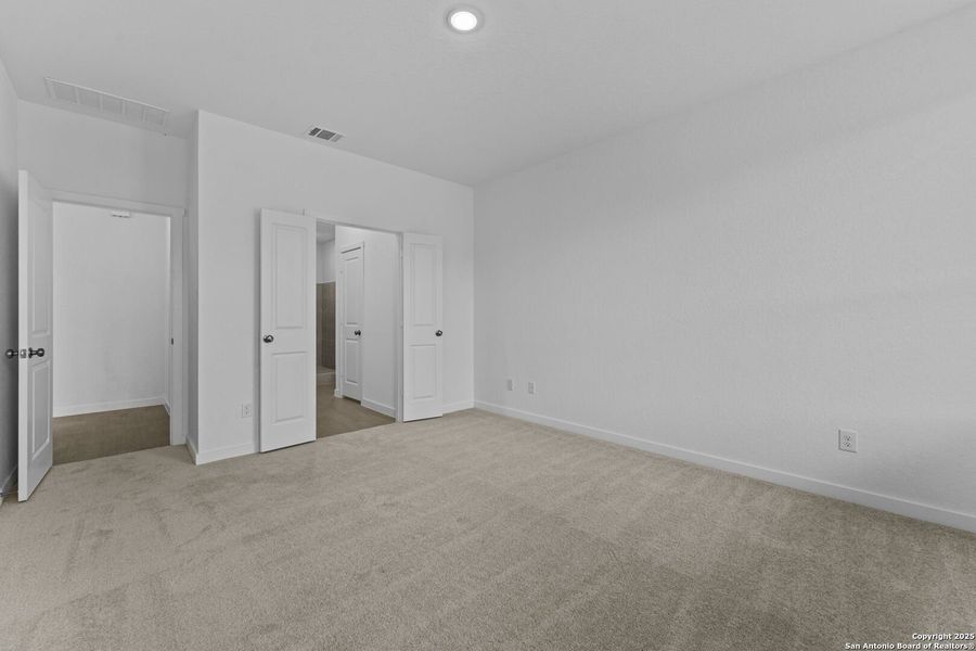 Spacious, unfurnished interior of a new home in Parkside: Coastline Collection, New Braunfels (Image 23). Spacious, unfurnished interior of a new home in Parkside: Coastline Collection, New Braunfels (Image 23).