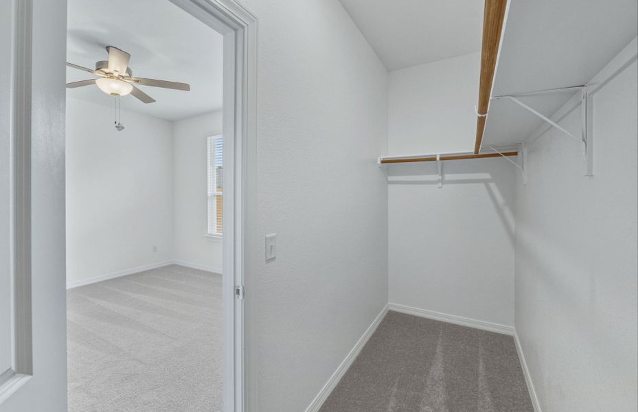 Spacious, unfurnished interior of a new home in Crosswinds, Kyle (Image 42).