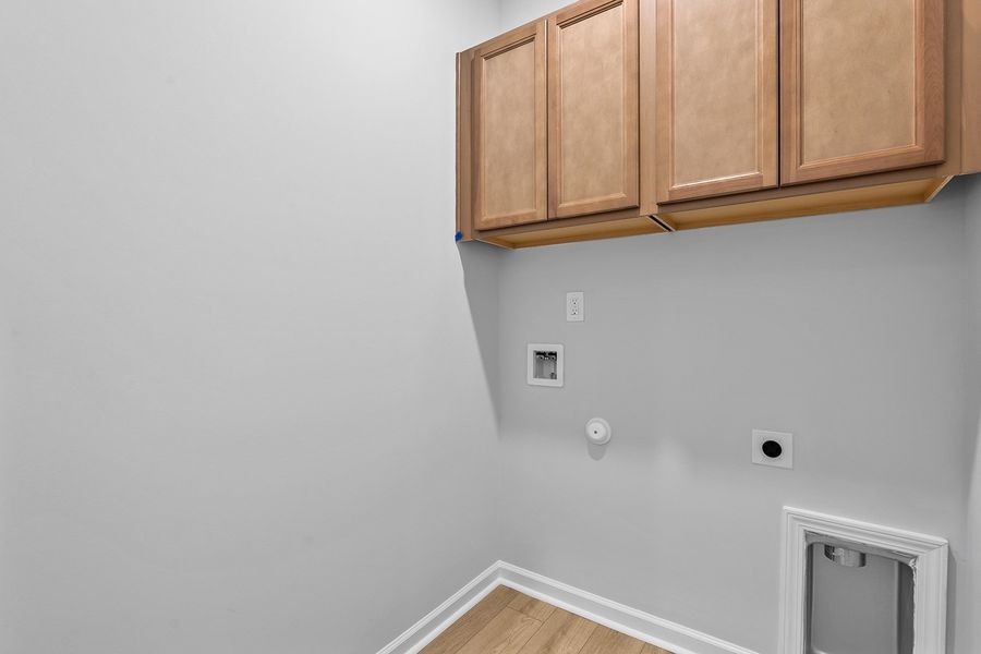 Spacious, unfurnished interior of a new home in Hanes Lake, Winston-Salem (Image 30). Spacious, unfurnished interior of a new home in Hanes Lake, Winston-Salem (Image 30).