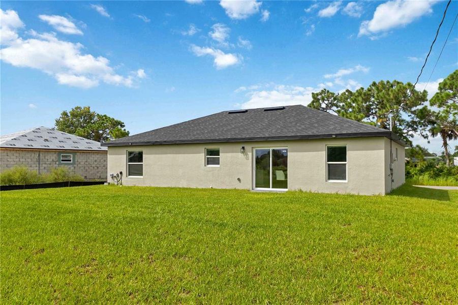 Exterior details and patio area of a home in , Palm Bay (Image 2).