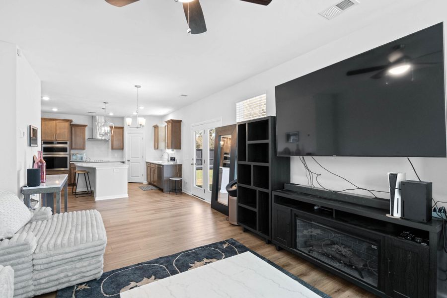 Furnished interior view inside a new home in , Beaufort (Image 51).