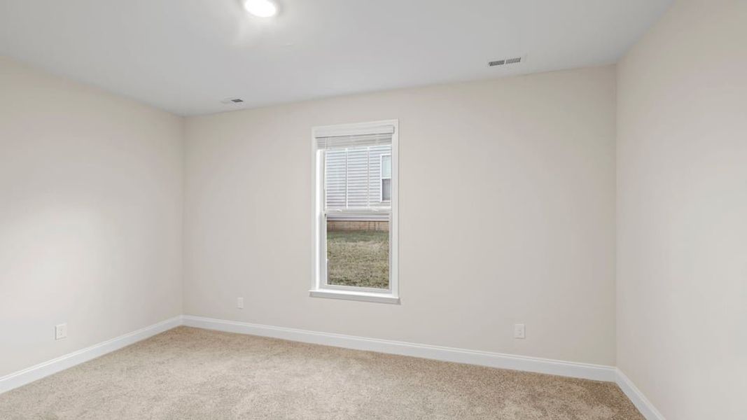 Spacious, unfurnished interior of a new home in Palmetto Valley, Anderson (Image 24).