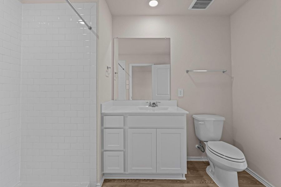 Furnished interior view inside a new home in Sunset Oaks, Maxwell (Image 12).