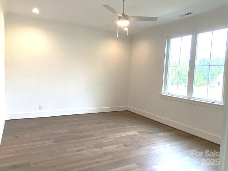 Spacious, unfurnished interior of a new home in , Davidson (Image 20).