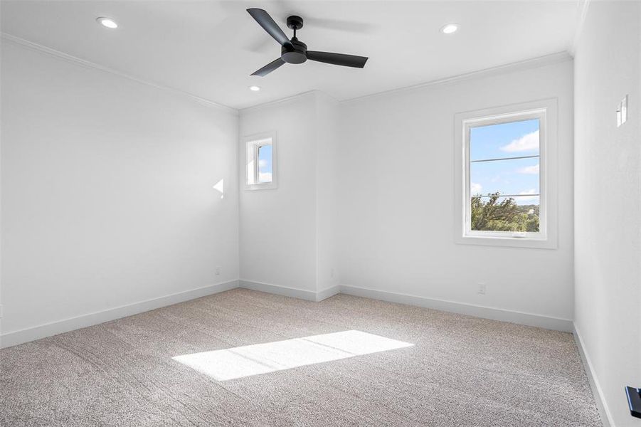 Spacious, unfurnished interior of a new home in , Granbury (Image 29).