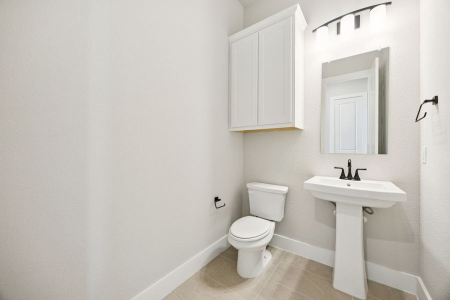 Furnished interior view inside a new home in Painted Tree Lakeside, McKinney (Image 10).