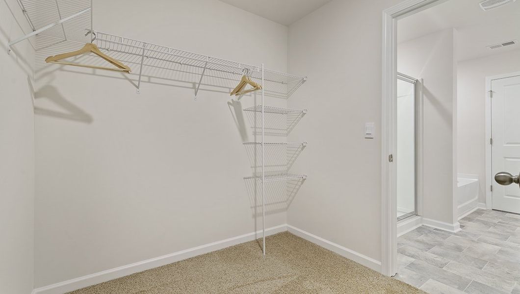 Representative unfurnished interior of a home built from the Penwell by D.R. Horton in Sage Grove, Lyman (Image 21).