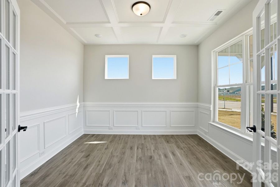 Spacious, unfurnished interior of a new home in Harmony, Harrisburg (Image 23).