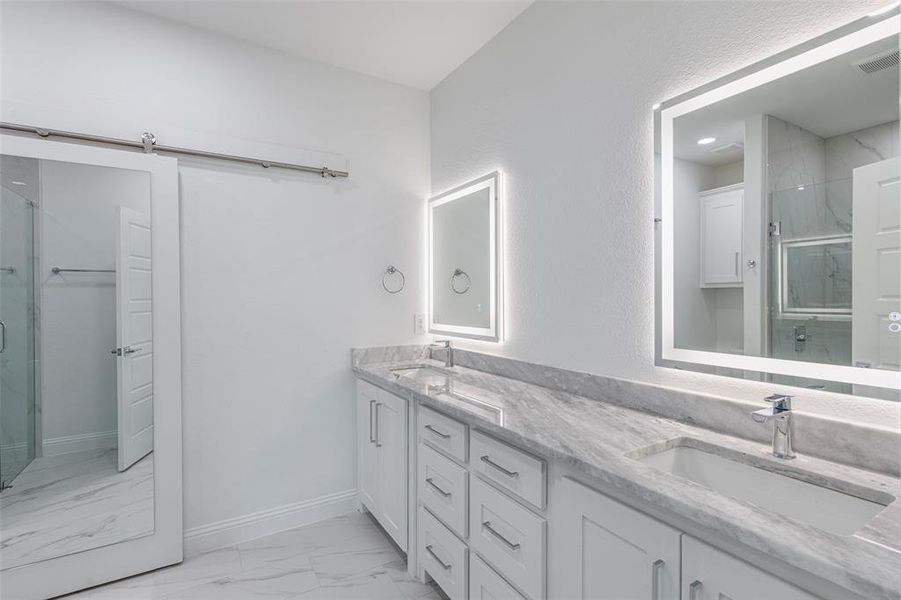 Furnished interior view inside a new home in , Fort Worth (Image 7).