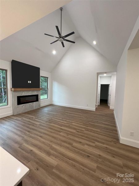 Spacious, unfurnished interior of a new home in , Hickory (Image 25).