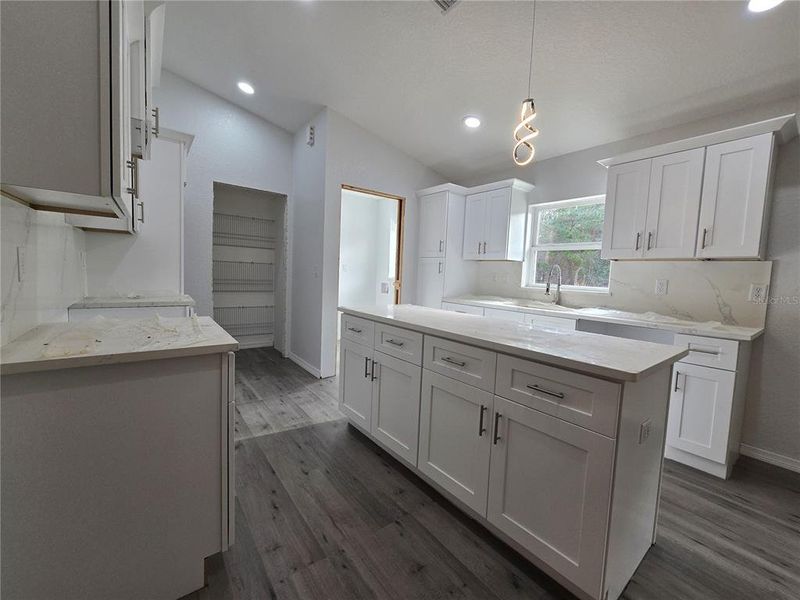 Furnished interior view inside a new home in , Ocklawaha (Image 7).