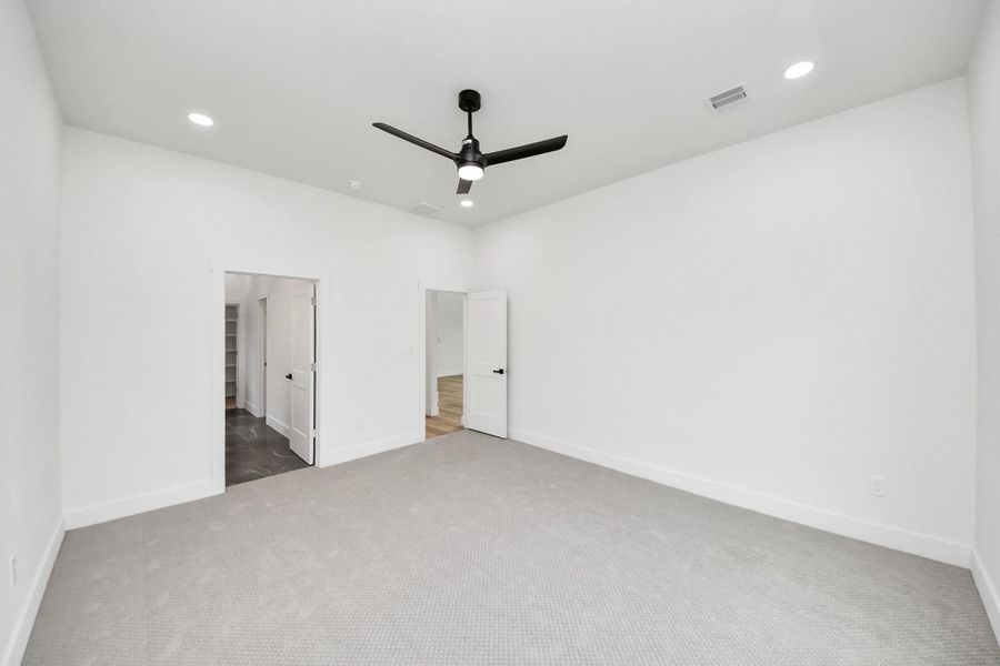 Image 3 of a home in .