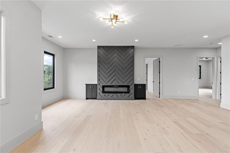 Spacious, unfurnished interior of a new home in , Lawrenceville (Image 62).
