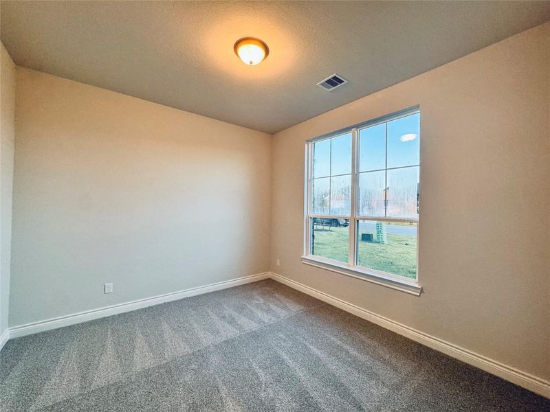 Spacious, unfurnished interior of a new home in Lexington Heights, Willis (Image 21).
