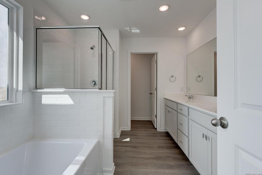 Furnished interior view inside a new home in Hennersby Hollow, San Antonio (Image 7). Furnished interior view inside a new home in Hennersby Hollow, San Antonio (Image 7).