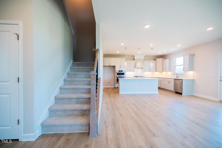 Image 94 of a home in Tobacco Road. Image 94 of a home in Tobacco Road.