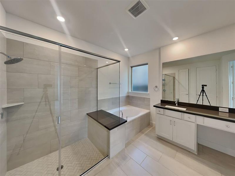 Furnished interior view inside a new home in The Ridge at Northlake 60s, Northlake (Image 8). Furnished interior view inside a new home in The Ridge at Northlake 60s, Northlake (Image 8).