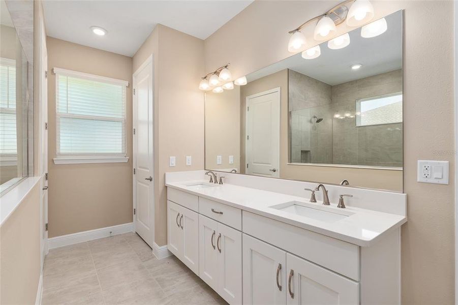 Furnished interior view inside a new home in , Ocala (Image 12).