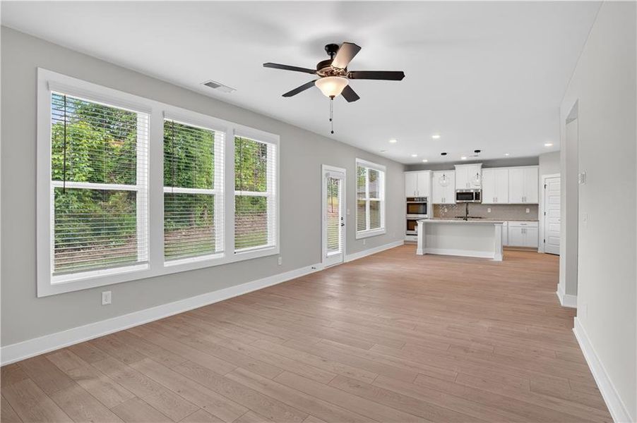 Spacious, unfurnished interior of a new home in , Villa Rica (Image 19). Spacious, unfurnished interior of a new home in , Villa Rica (Image 19).
