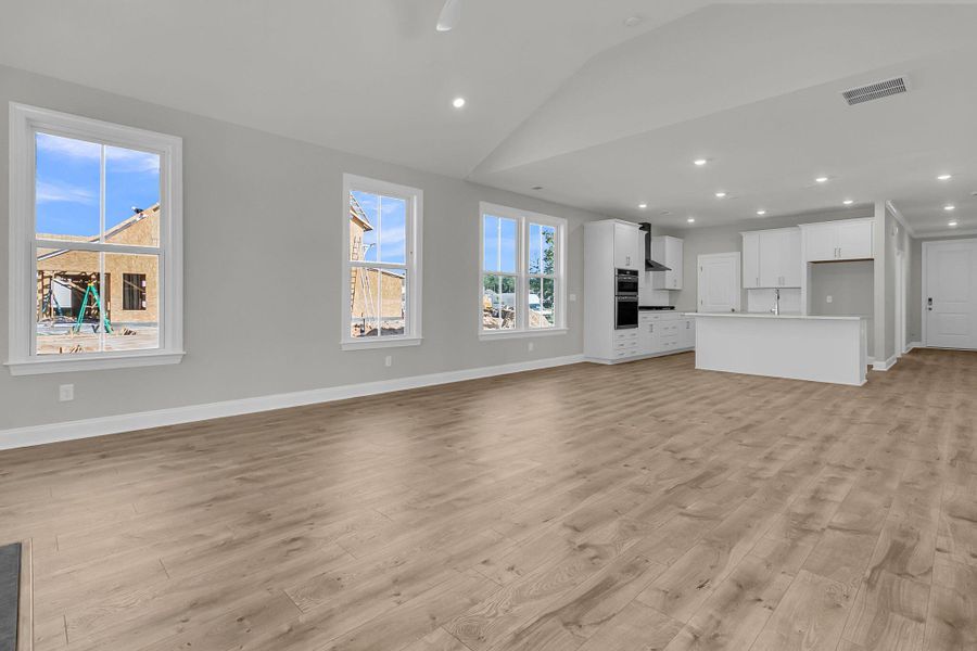 Spacious, unfurnished interior of a new home in Tidewater at Lakes of Cane Bay, Summerville (Image 22). Spacious, unfurnished interior of a new home in Tidewater at Lakes of Cane Bay, Summerville (Image 22).