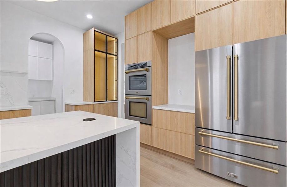 Furnished interior view inside a new home in , Alpharetta (Image 7).