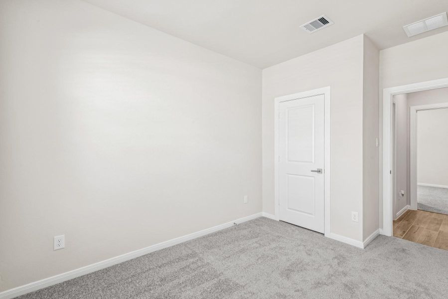 Spacious, unfurnished interior of a new home in Jordan Ranch 45' Homesites, Fulshear (Image 24). Spacious, unfurnished interior of a new home in Jordan Ranch 45' Homesites, Fulshear (Image 24).