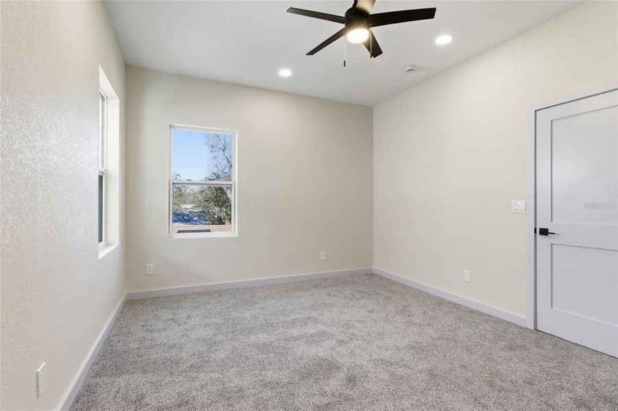 Spacious, unfurnished interior of a new home in , St. Petersburg (Image 21).